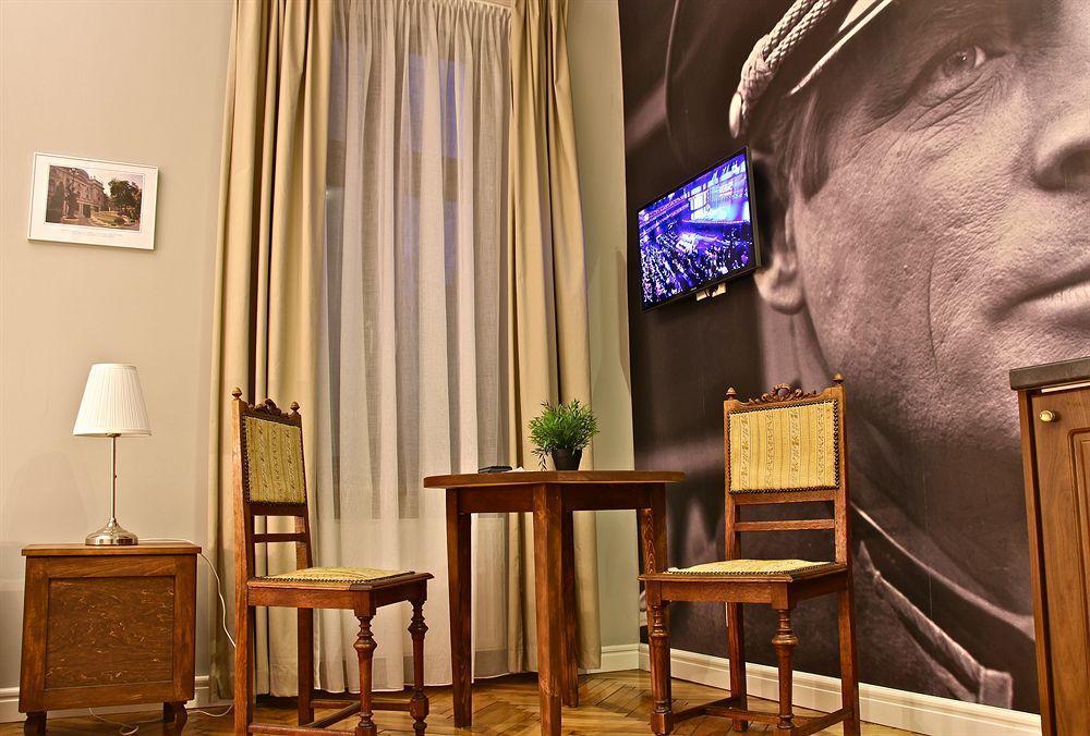 Aparthotel Stare Kino Cinema Lodž